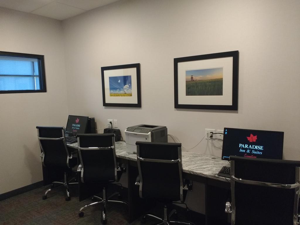 Park By Radisson Edmonton Airport 3* Leduc