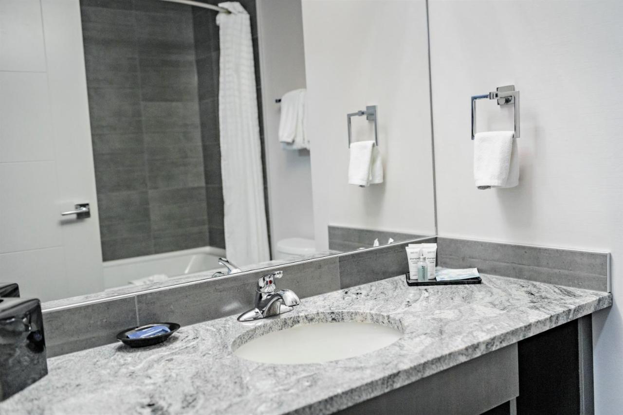 Park By Radisson Edmonton Airport 3* Leduc