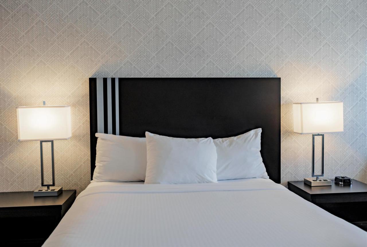 Park By Radisson Edmonton Airport