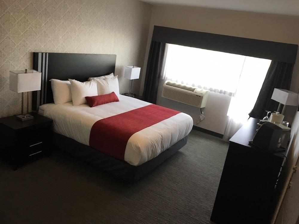Park By Radisson Edmonton Airport Leduc