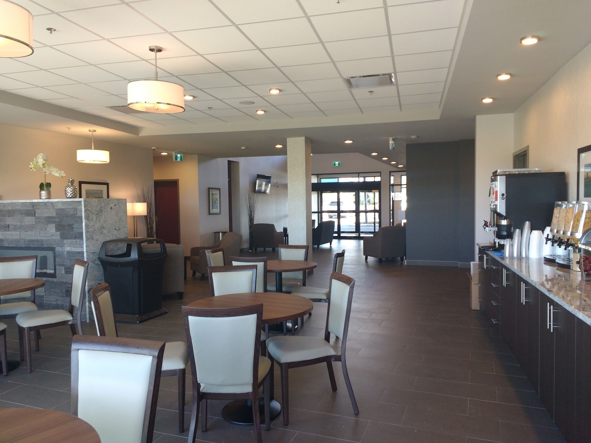 Park By Radisson Edmonton Airport Mini-hôtel