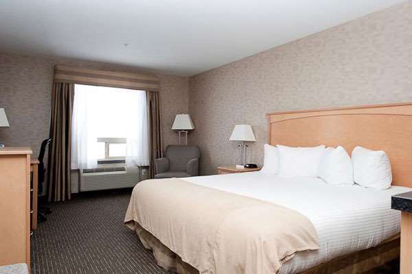 Park By Radisson Edmonton Airport 3*